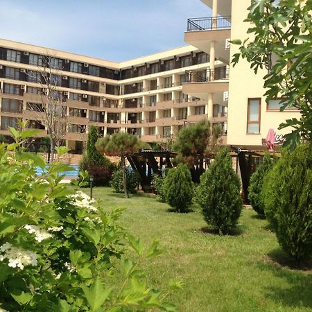 Luxor Apartments Pomorie Eksteriør billede