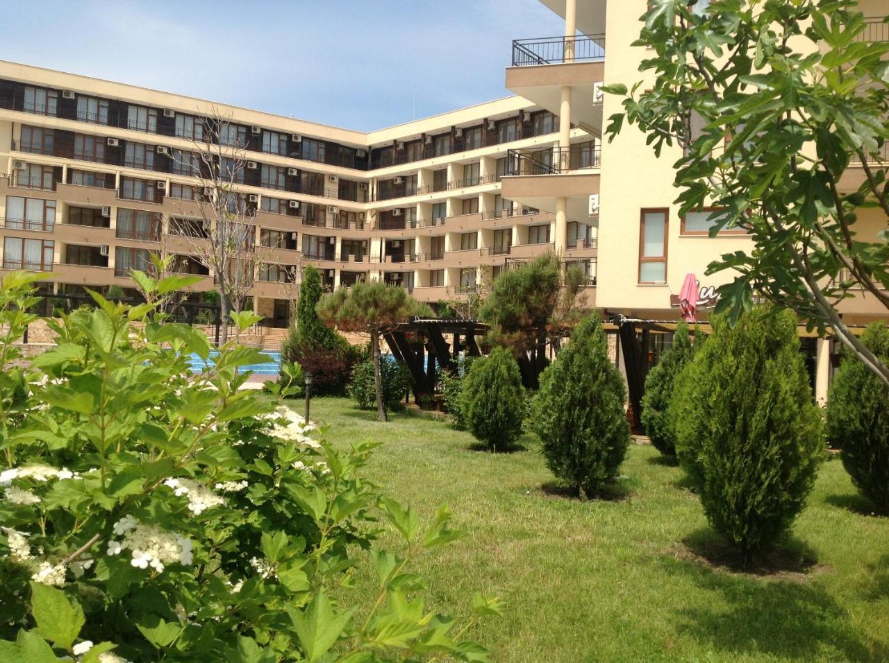 Luxor Apartments Pomorie Eksteriør billede